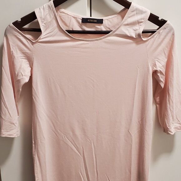 Retro Luxe Sz.S Ladies cold shoulder top 🇨🇦 made - Picture 1 of 5